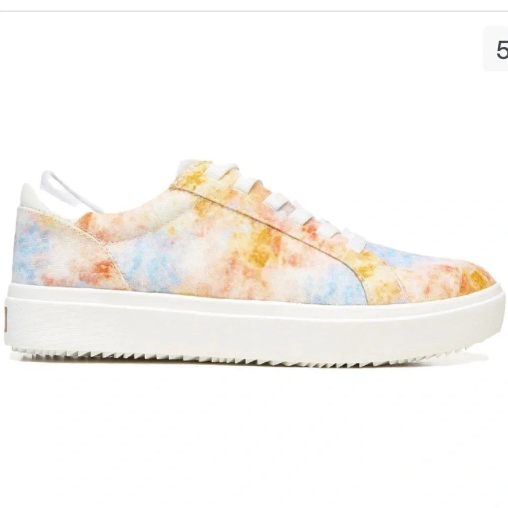 NIB Dr. Scholl’s Wink Lace Tie Dye Sneakers